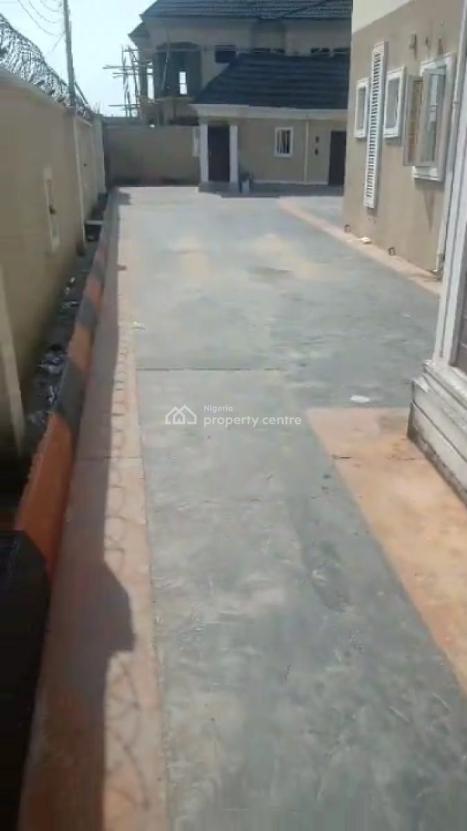 Well Maintained 2bedroom Flat, Alatise, Bogije, Ibeju Lekki, Lagos, Flat / Apartment for Rent