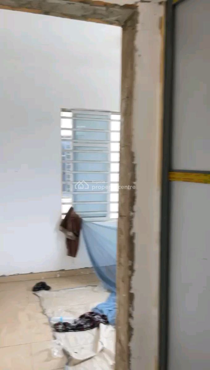 Standard and Executive Mini Flat, Adekunle, Yaba, Lagos, Mini Flat (room and Parlour) for Rent