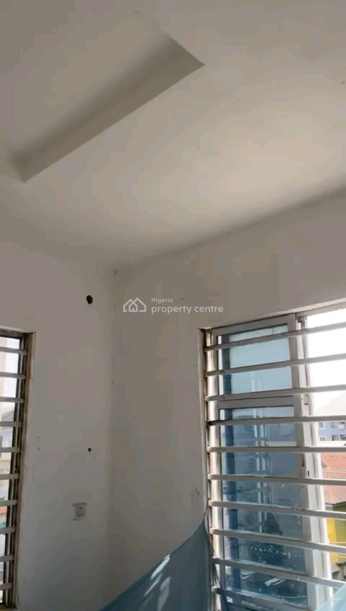 Standard and Executive Mini Flat, Adekunle, Yaba, Lagos, Mini Flat (room and Parlour) for Rent