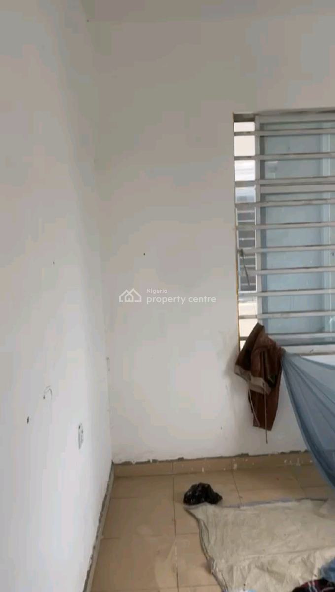 Standard and Executive Mini Flat, Adekunle, Yaba, Lagos, Mini Flat (room and Parlour) for Rent
