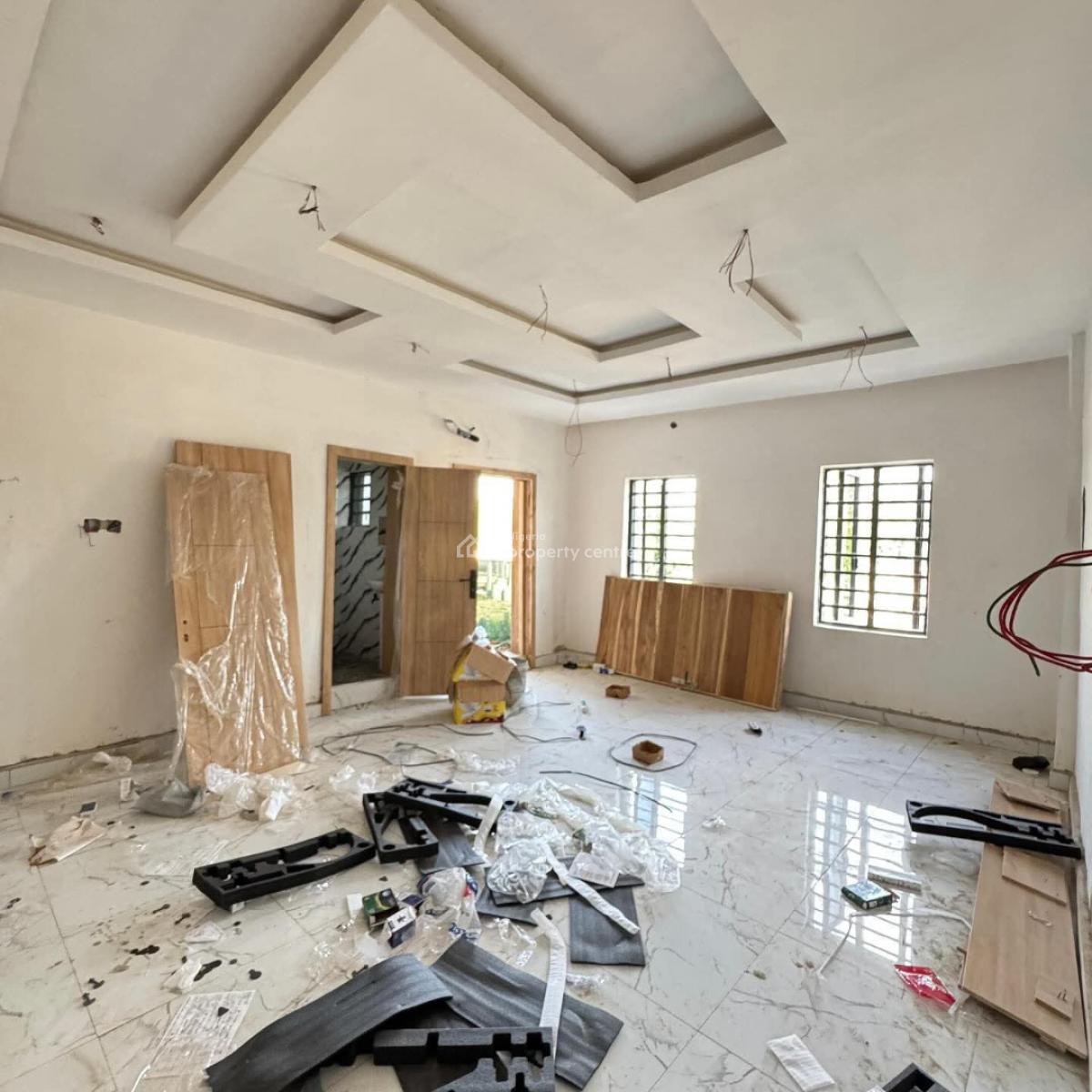 Lovely 2bedroom with Open and Close Plan Kitchen, Yaba, Lagos, Flat / Apartment for Sale