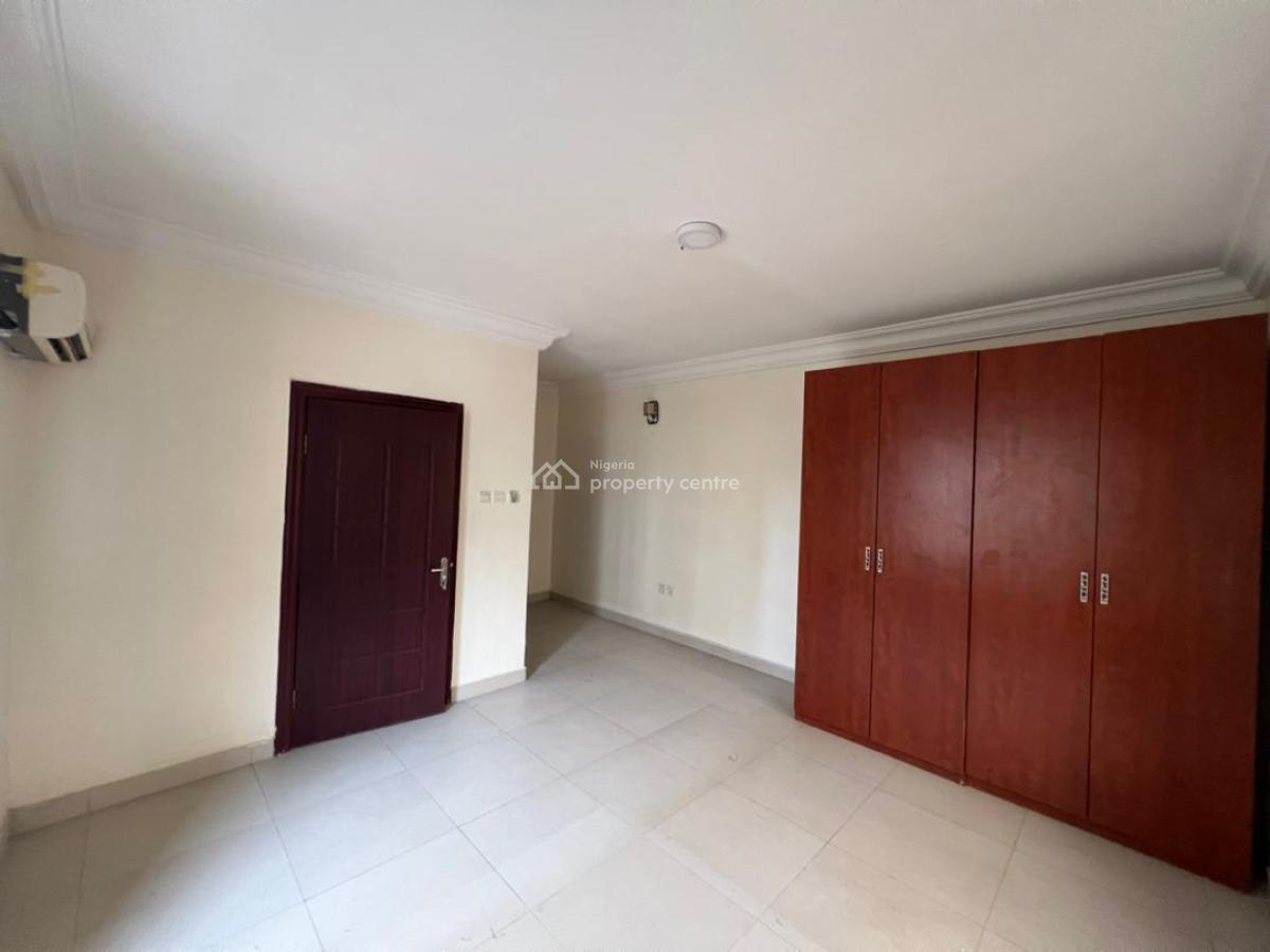 Standard 3 Bedrooms Apartment with a Bq, Victoria Island (vi), Lagos, Flat / Apartment for Rent