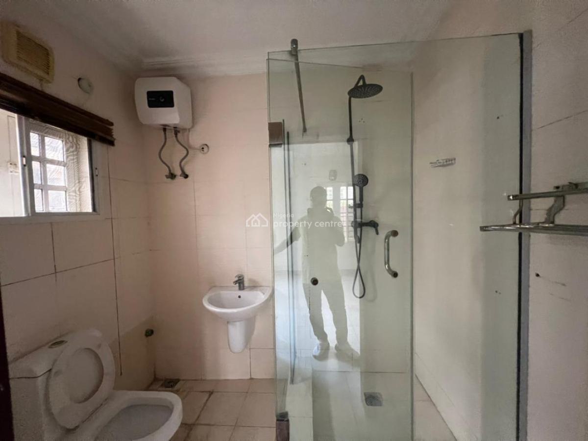 Standard 3 Bedrooms Apartment with a Bq, Victoria Island (vi), Lagos, Flat / Apartment for Rent