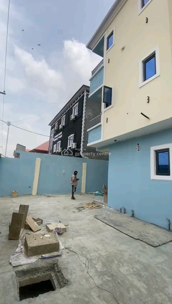 7 Nos of Newly Built Decent Spacious Mini Upflat, Kiniunifa Street, Sawmil, Gbagada, Lagos, Mini Flat (room and Parlour) for Rent