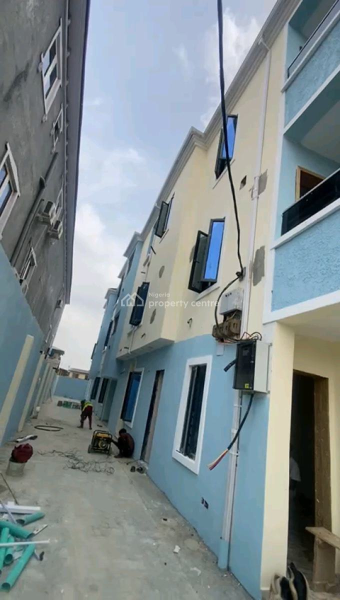 7 Nos of Newly Built Decent Spacious Mini Upflat, Kiniunifa Street, Sawmil, Gbagada, Lagos, Mini Flat (room and Parlour) for Rent