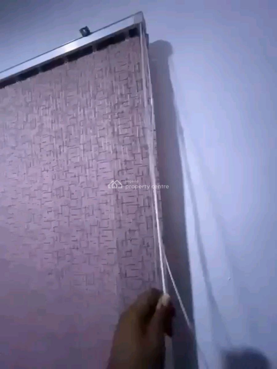 a Neatly Used and Decent Studio Apartment, Groundfloor with Private, Onofowokan Street, Fola Agoro, Yaba, Lagos, Self Contain (single Rooms) for Rent