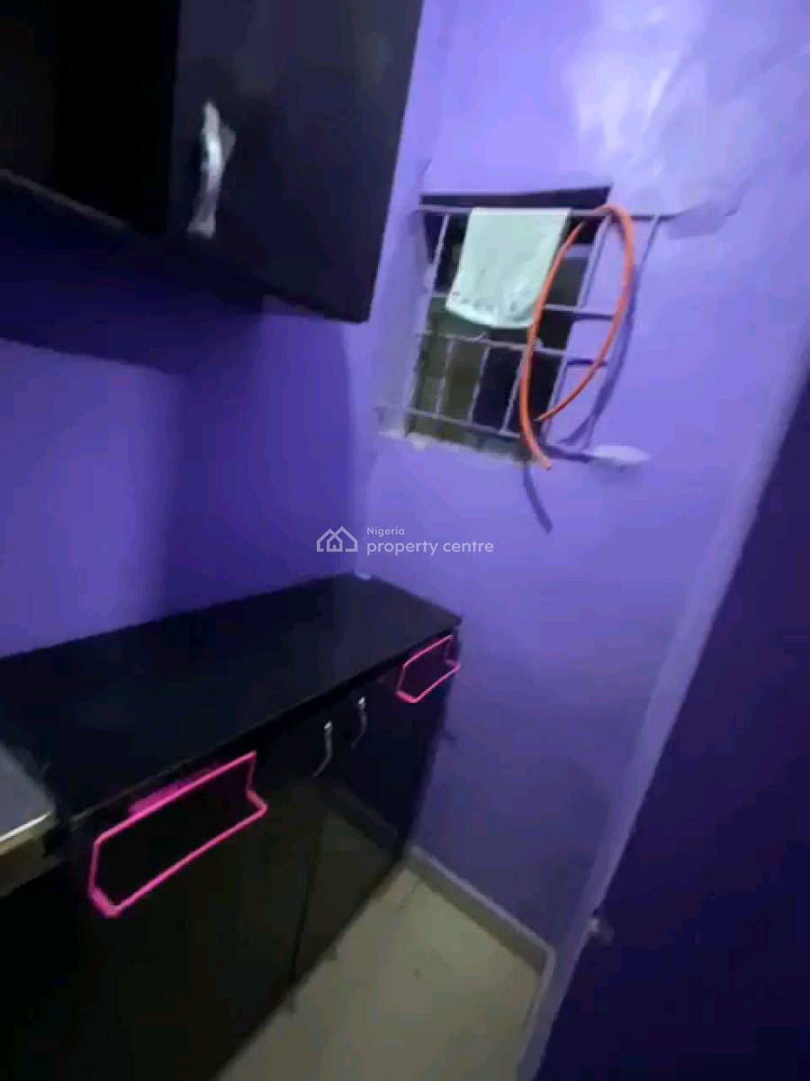 a Neatly Used and Decent Studio Apartment, Groundfloor with Private, Onofowokan Street, Fola Agoro, Yaba, Lagos, Self Contain (single Rooms) for Rent