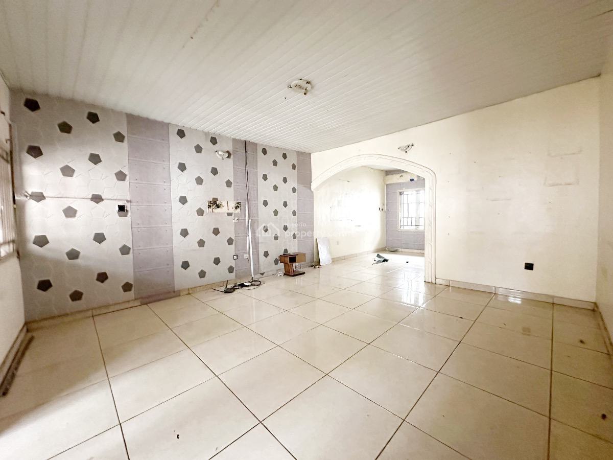 Luxury 3 Bedroom Flat, Gra Phase 1, Magodo, Lagos, Flat / Apartment for Rent