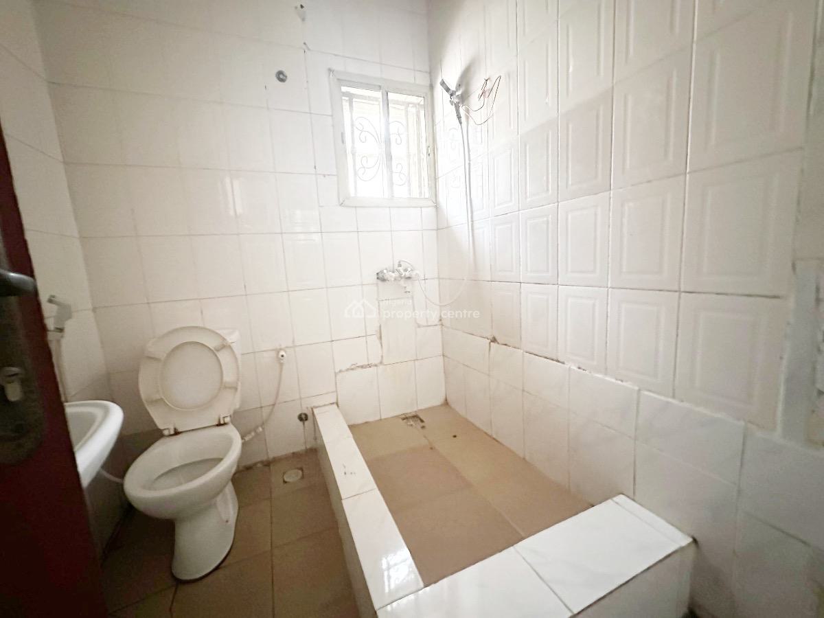 Luxury 3 Bedroom Flat, Gra Phase 1, Magodo, Lagos, Flat / Apartment for Rent