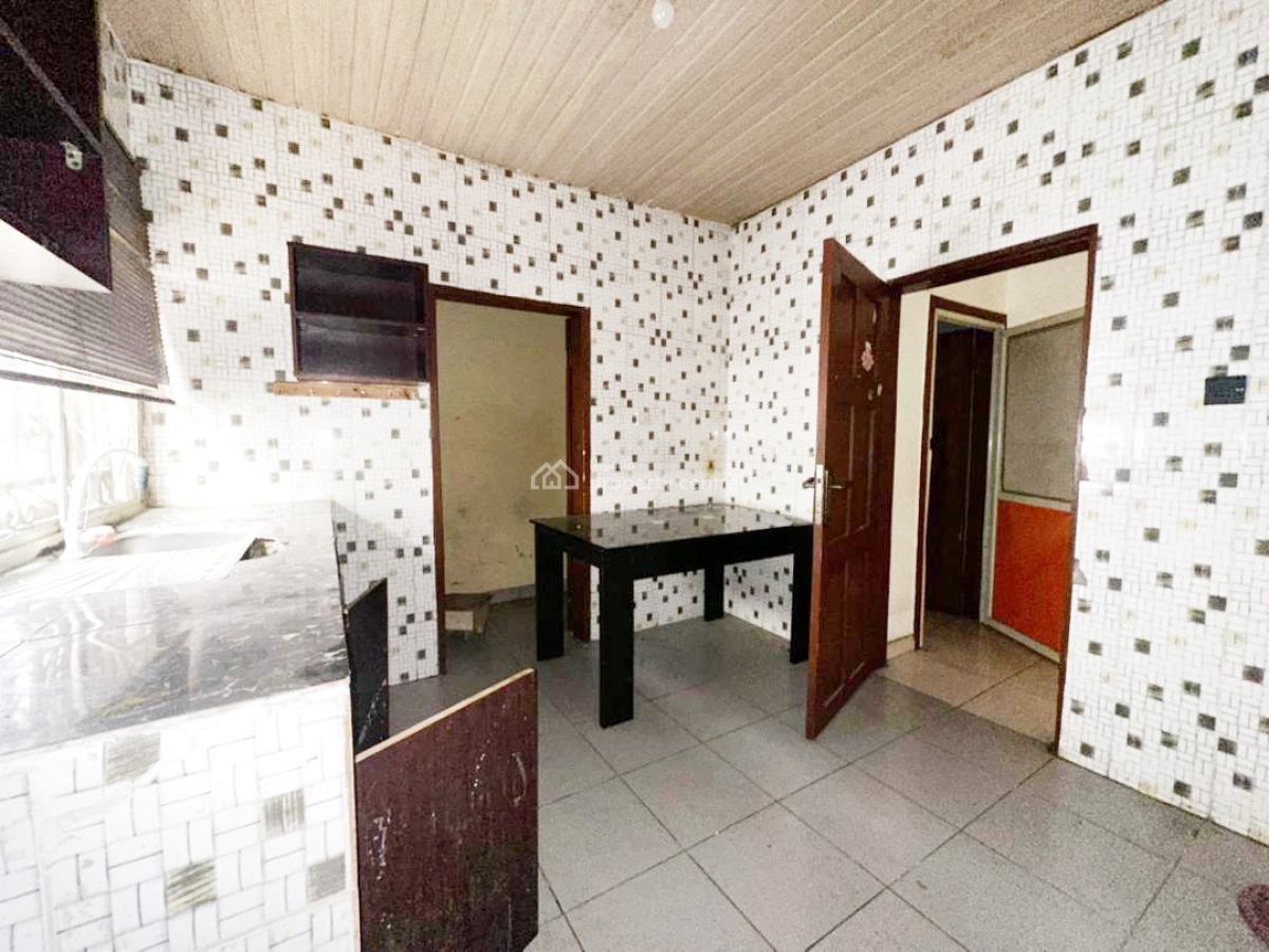 Luxury 3 Bedroom Flat, Gra Phase 1, Magodo, Lagos, Flat / Apartment for Rent