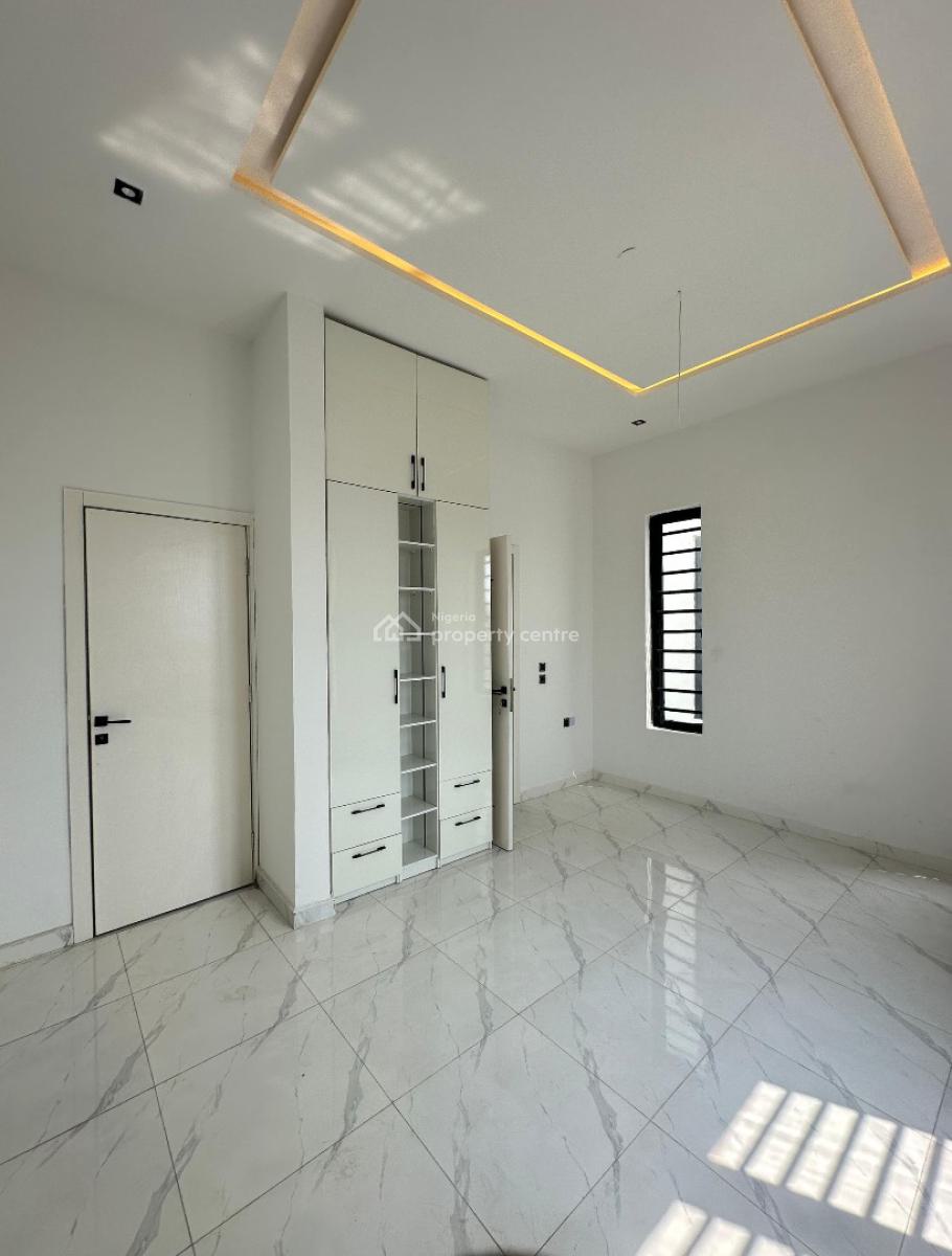 Exquisite Luxury Spacious 4 Bedroom Semi-detached Duplex with Bq, Lekki, Lagos, Semi-detached Duplex for Sale