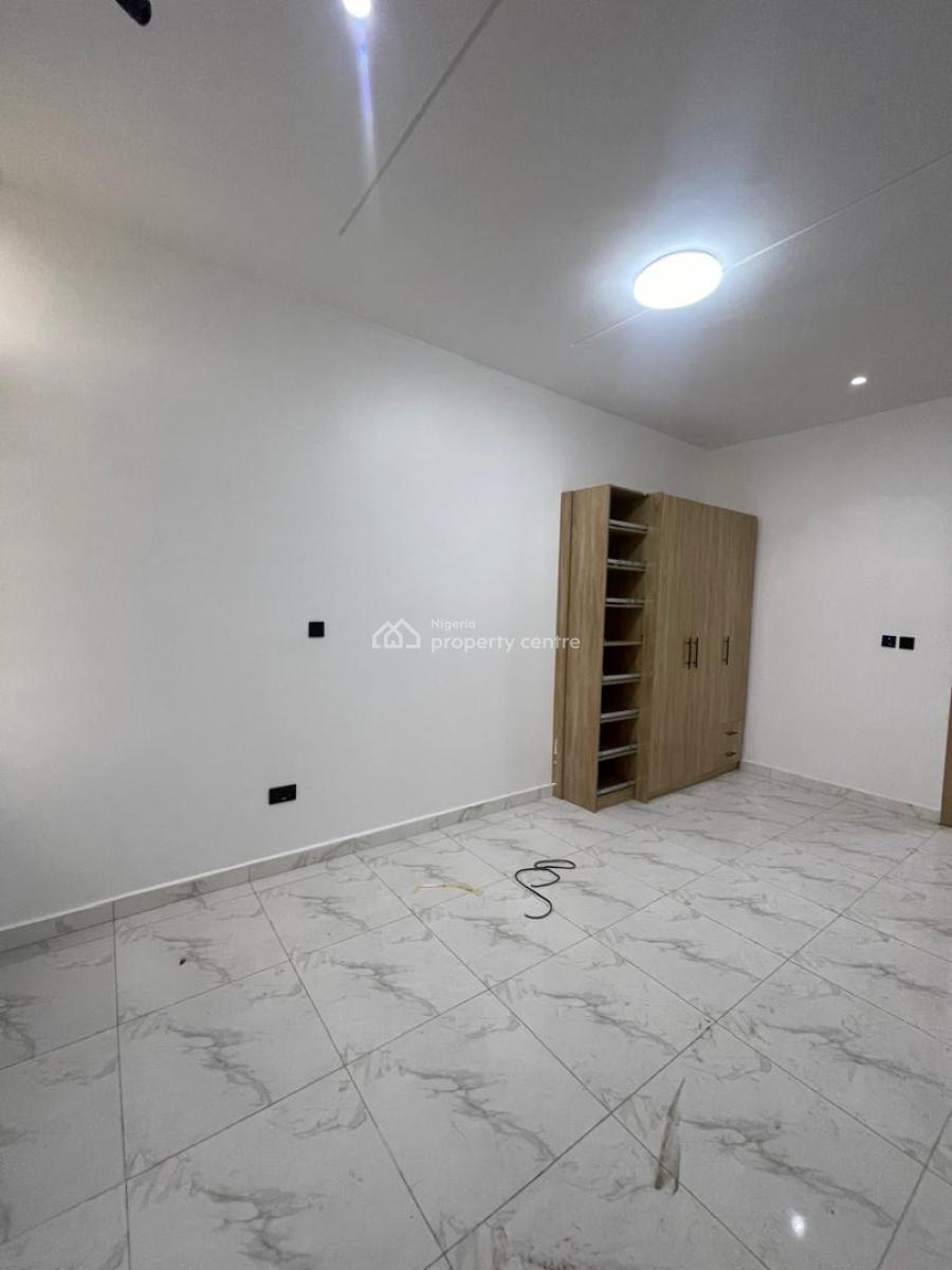 Beautifully Built 2 Bedroom Apartment, Ologolo, Lekki, Lagos, Flat / Apartment for Sale