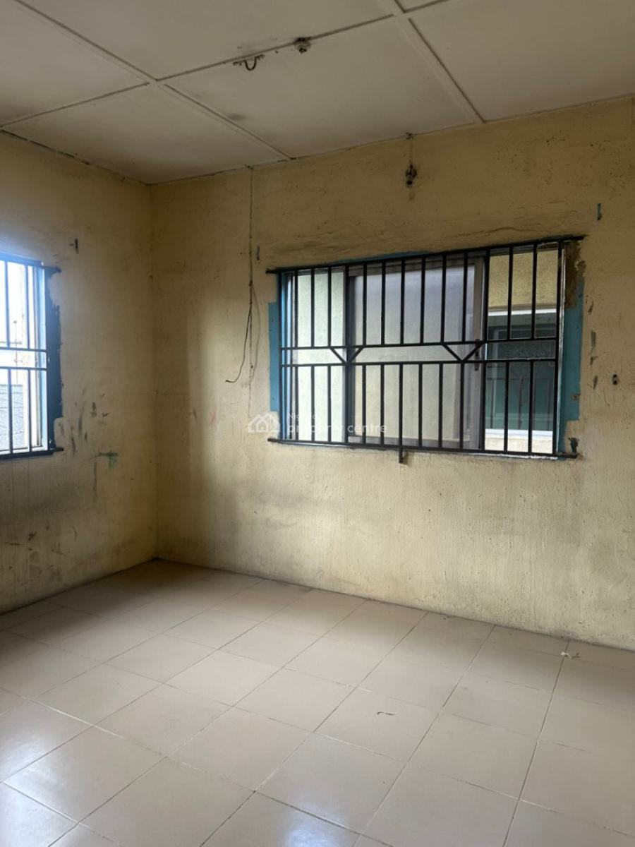 Contemporary 2-bedroom Apartment in a Comfy Location, Ori-oke, Ogudu, Lagos, Flat / Apartment for Rent