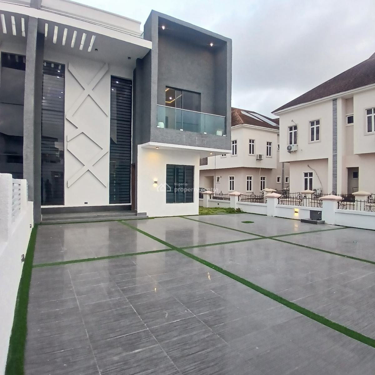 Distress 5 Bedroom Semi-detached Duplex with Swimming Pool on 400sqm, Osapa, Lekki, Lagos, Semi-detached Duplex for Sale