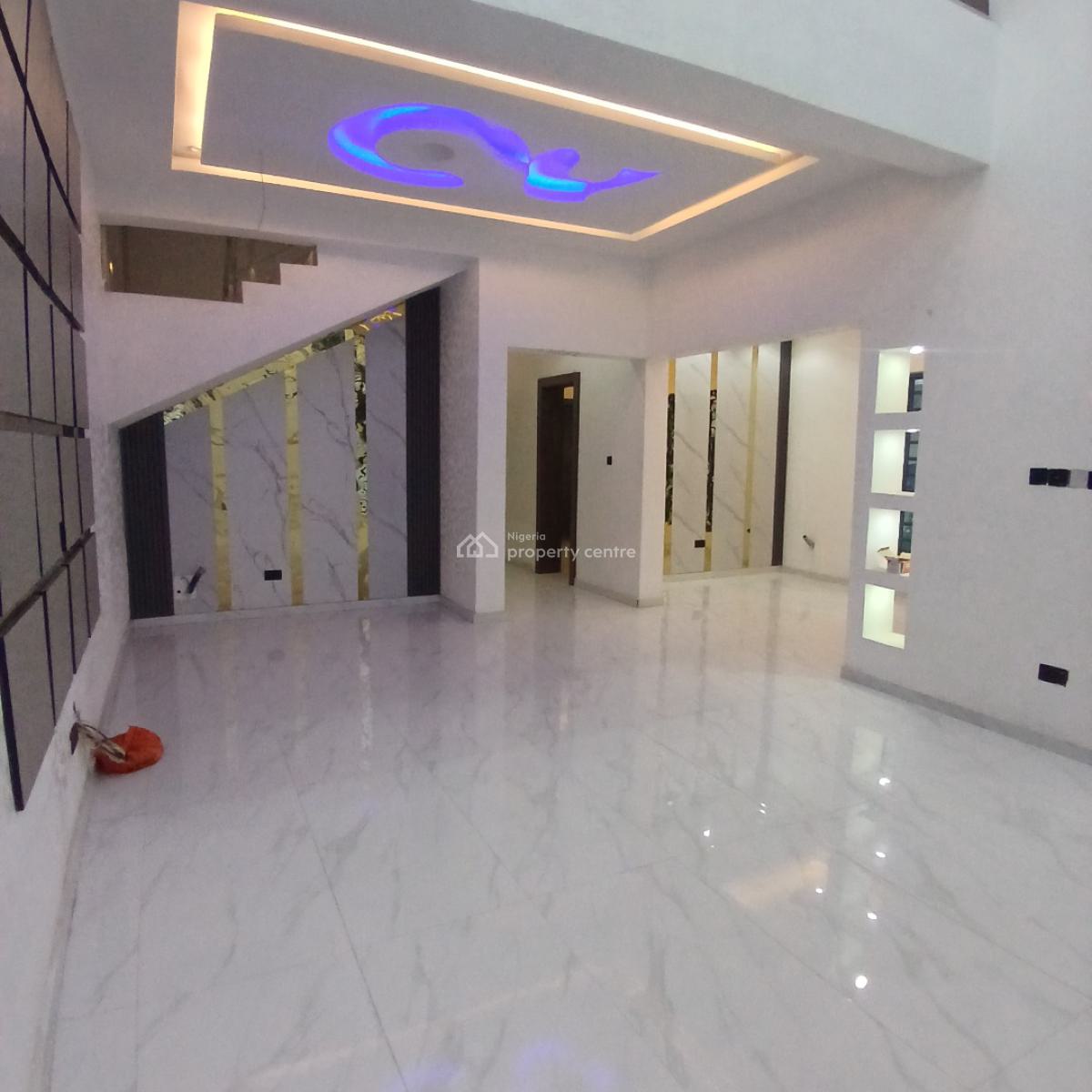 Distress 5 Bedroom Semi-detached Duplex with Swimming Pool on 400sqm, Osapa, Lekki, Lagos, Semi-detached Duplex for Sale