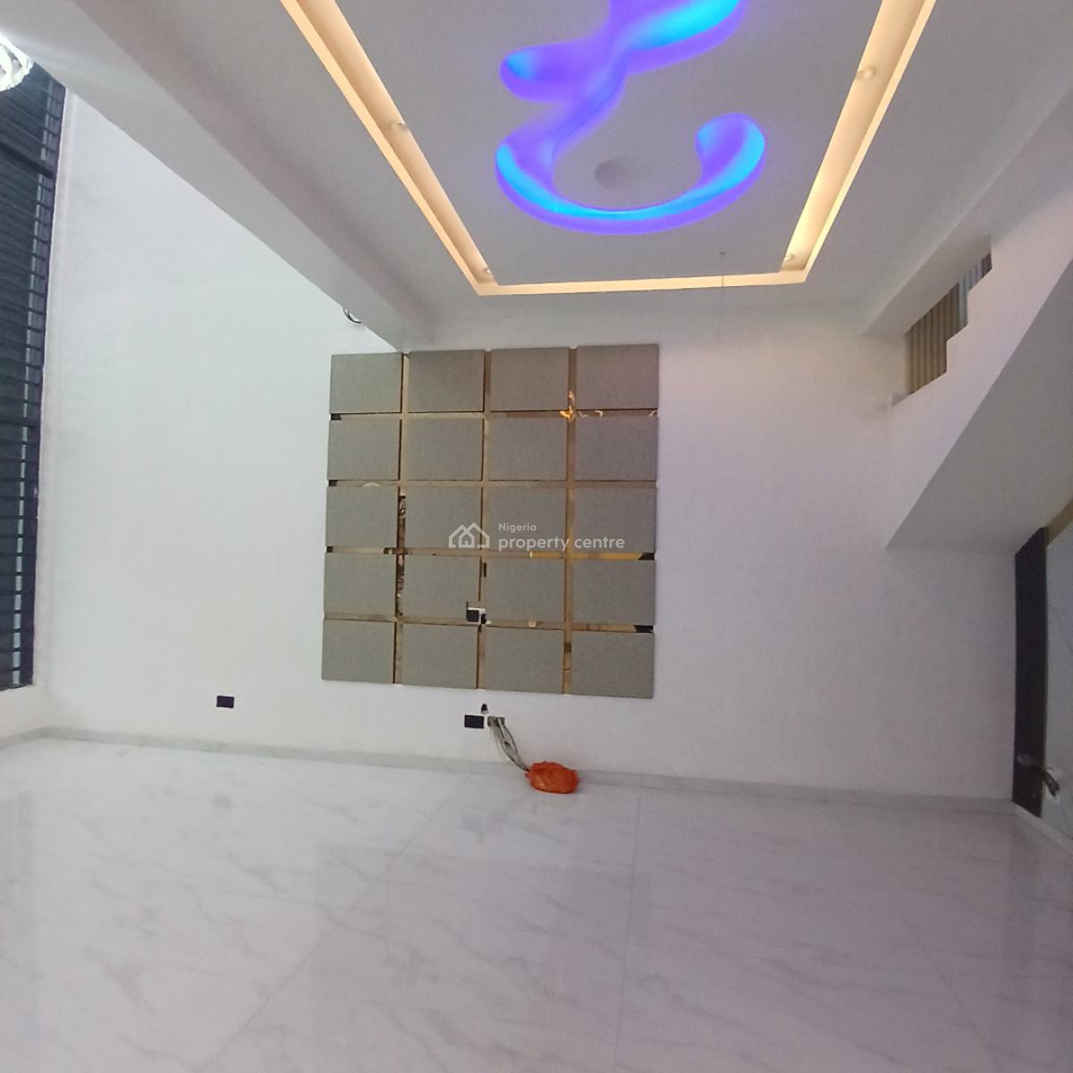 Distress 5 Bedroom Semi-detached Duplex with Swimming Pool on 400sqm, Osapa, Lekki, Lagos, Semi-detached Duplex for Sale