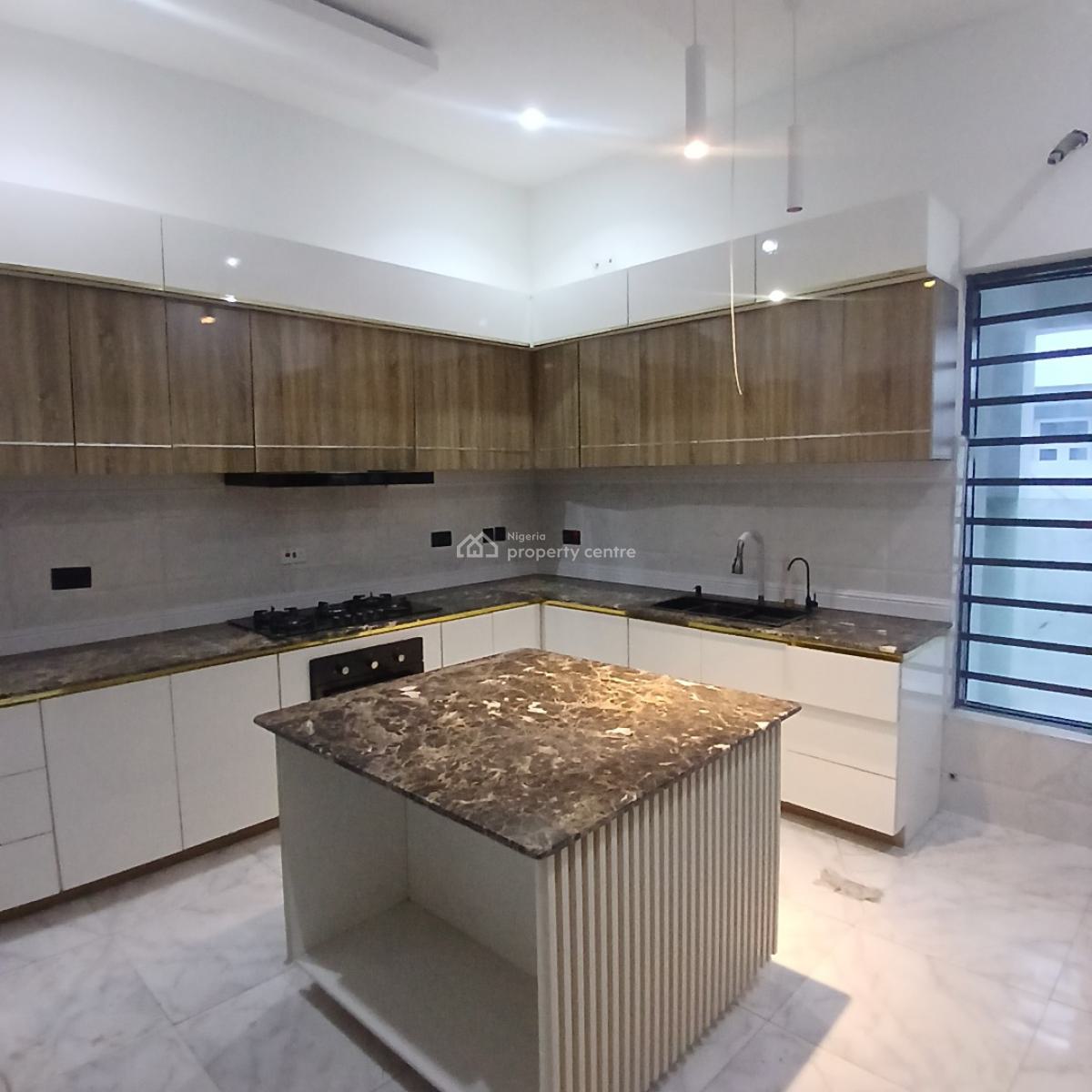 Distress 5 Bedroom Semi-detached Duplex with Swimming Pool on 400sqm, Osapa, Lekki, Lagos, Semi-detached Duplex for Sale