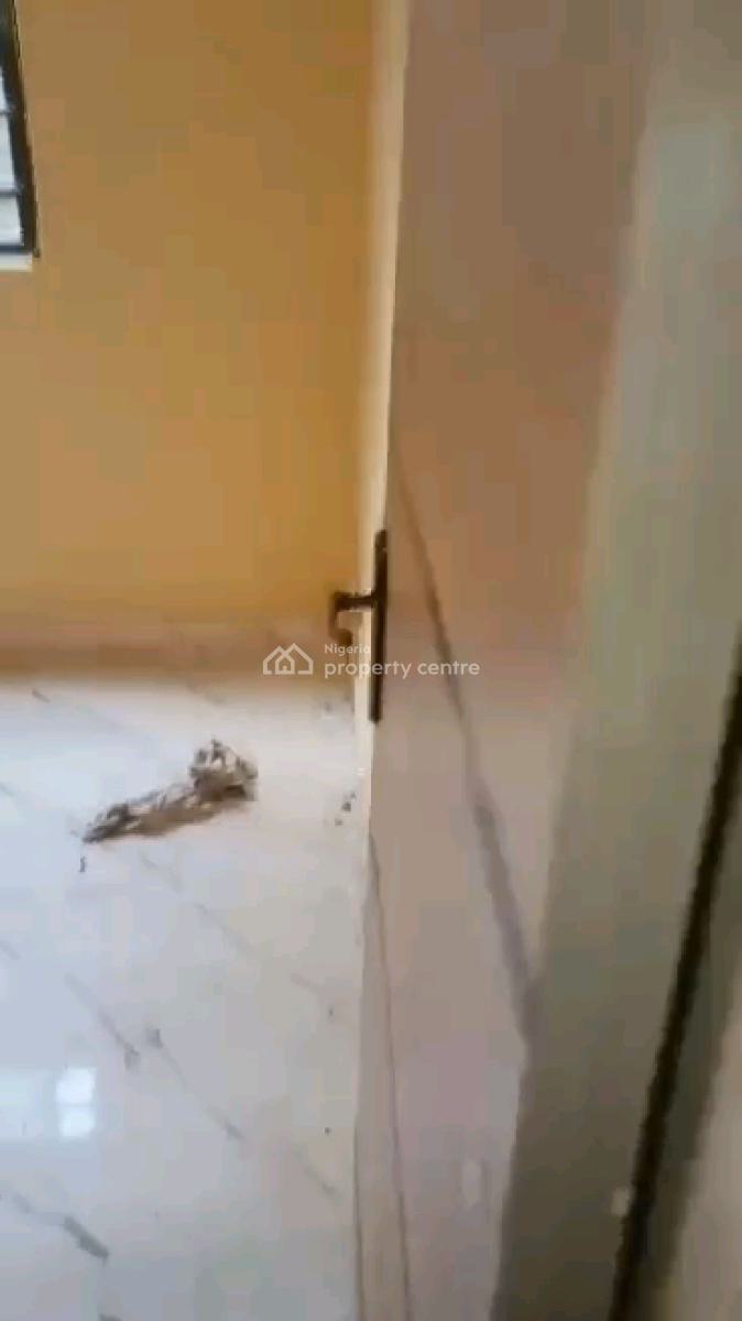 a Relatively New and Spacious Miniflat, Groundfloor with 1toilet, Off Market Street, Shomolu, Lagos, Mini Flat (room and Parlour) for Rent