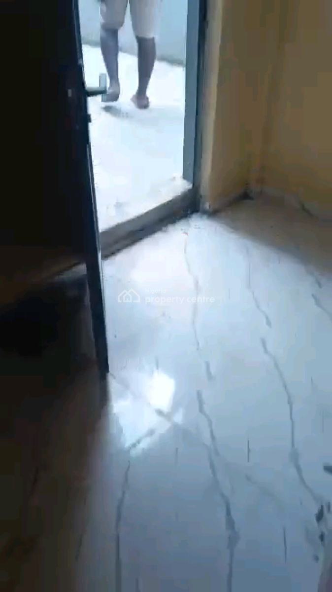 a Relatively New and Spacious Miniflat, Groundfloor with 1toilet, Off Market Street, Shomolu, Lagos, Mini Flat (room and Parlour) for Rent
