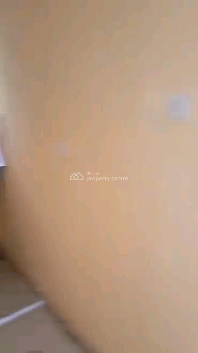 a Relatively New and Spacious Miniflat, Groundfloor with 1toilet, Off Market Street, Shomolu, Lagos, Mini Flat (room and Parlour) for Rent