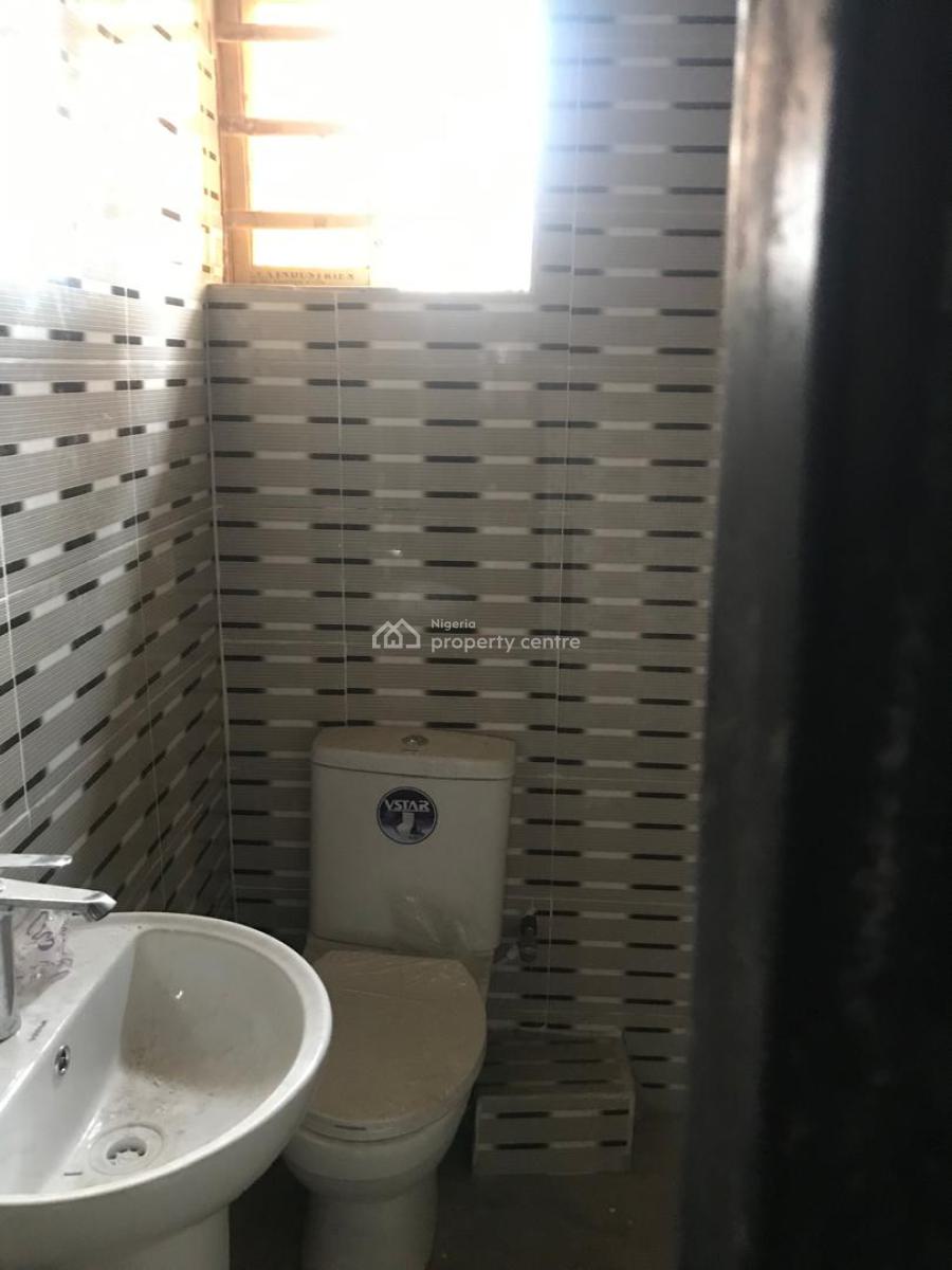 Newly Refurbished 4 Bedroom Flat, Ojodu, Lagos, Flat / Apartment for Rent