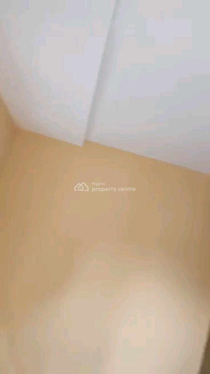 a Relatively New and Spacious Miniflat, Groundfloor with 1toilet, Off Market Street, Shomolu, Lagos, Mini Flat (room and Parlour) for Rent