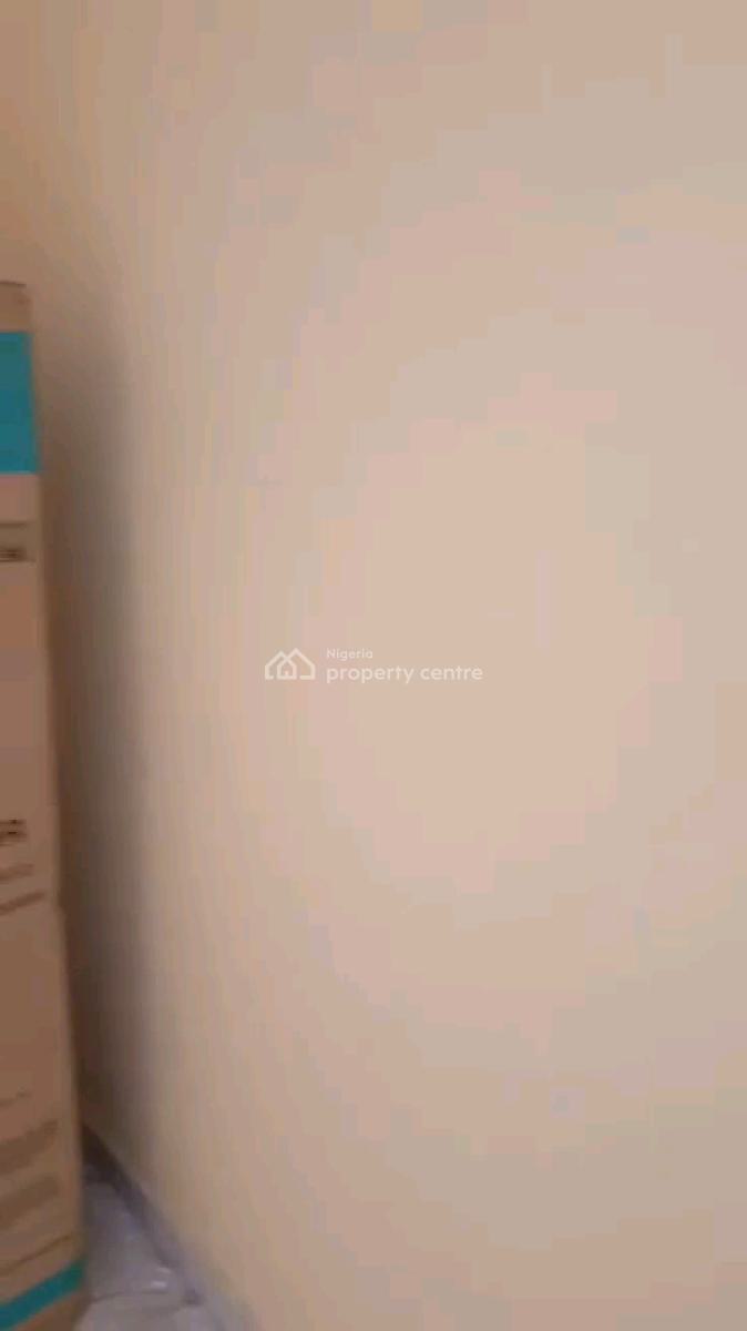 a Relatively New and Spacious Miniflat, Groundfloor with 1toilet, Off Market Street, Shomolu, Lagos, Mini Flat (room and Parlour) for Rent