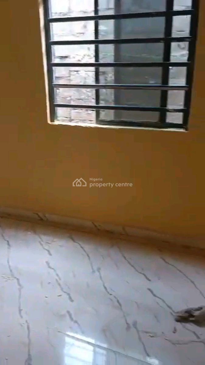 a Relatively New and Spacious Miniflat, Groundfloor with 1toilet, Off Market Street, Shomolu, Lagos, Mini Flat (room and Parlour) for Rent