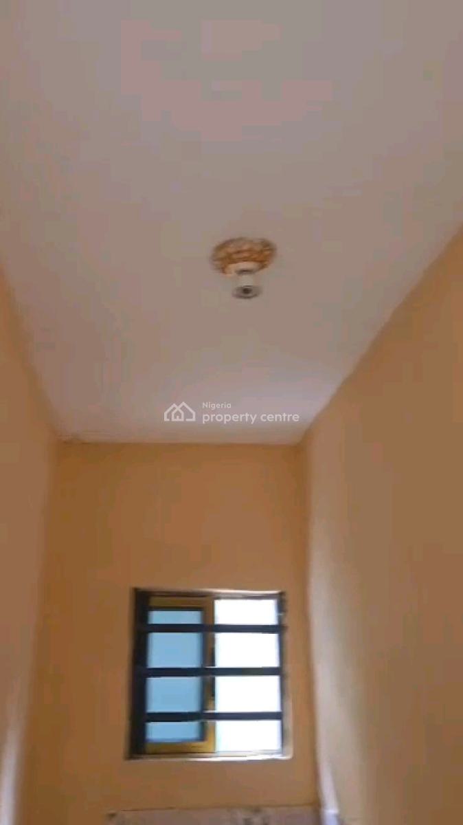 a Relatively New and Spacious Miniflat, Groundfloor with 1toilet, Off Market Street, Shomolu, Lagos, Mini Flat (room and Parlour) for Rent