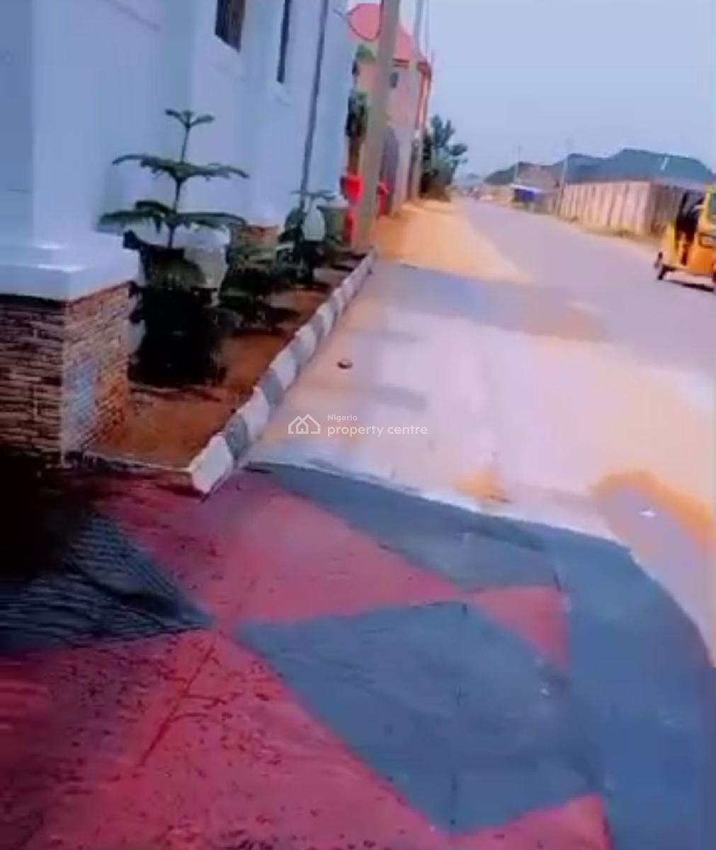 Super Standard 4 Bedrooms Bungalow and and Upstairs 1 Room Self Contain, Off Airport Rd at Okhuoromi Community Gra, Benin, Oredo, Edo, House for Sale