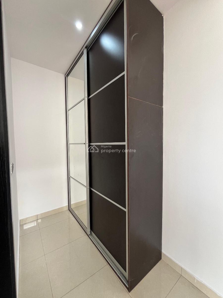 Lovely 5 Bedroom with Bq, Pool, Osapa, Lekki, Lagos, Semi-detached Duplex for Sale