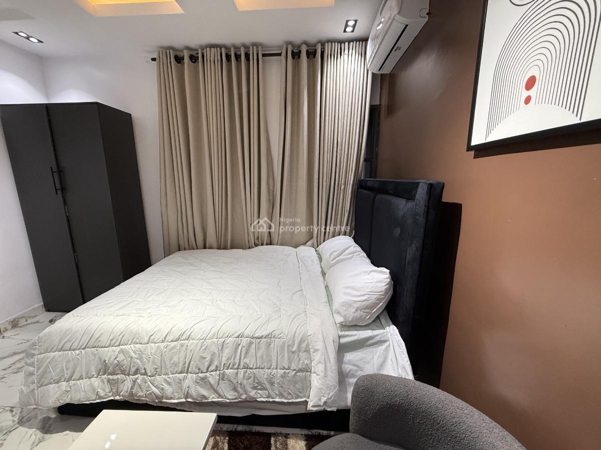 L&l The Crest Lovely Maple Studio Apartment, Aderigbigbe Street, Onike, Yaba, Lagos, Flat / Apartment Short Let