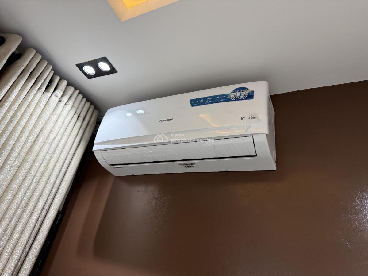 L&l The Crest Lovely Maple Studio Apartment, Aderigbigbe Street, Onike, Yaba, Lagos, Flat / Apartment Short Let