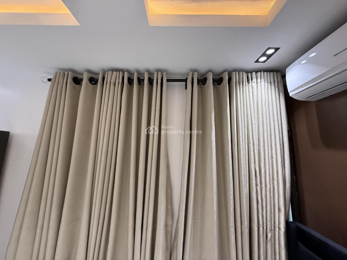 L&l The Crest Lovely Maple Studio Apartment, Aderigbigbe Street, Onike, Yaba, Lagos, Flat / Apartment Short Let