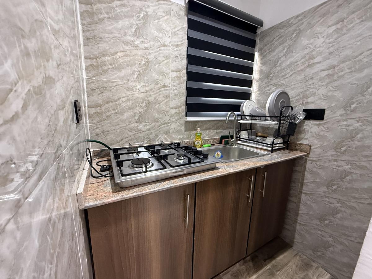 L&l The Crest Lovely Maple Studio Apartment, Aderigbigbe Street, Onike, Yaba, Lagos, Flat / Apartment Short Let