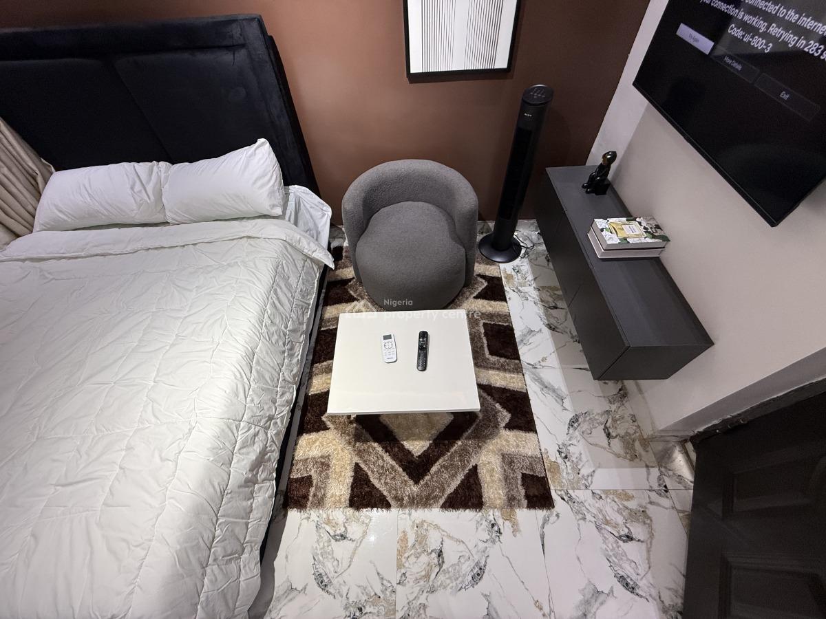 L&l The Crest Lovely Maple Studio Apartment, Aderigbigbe Street, Onike, Yaba, Lagos, Flat / Apartment Short Let