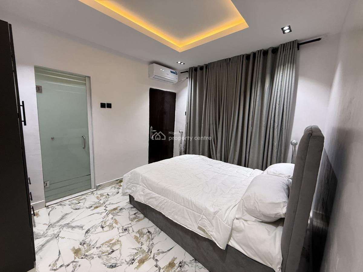 L&l The Crest Lovely Olive One Bedroom Apartment, Aderigbigbe Street, Onike, Yaba, Lagos, Flat / Apartment Short Let