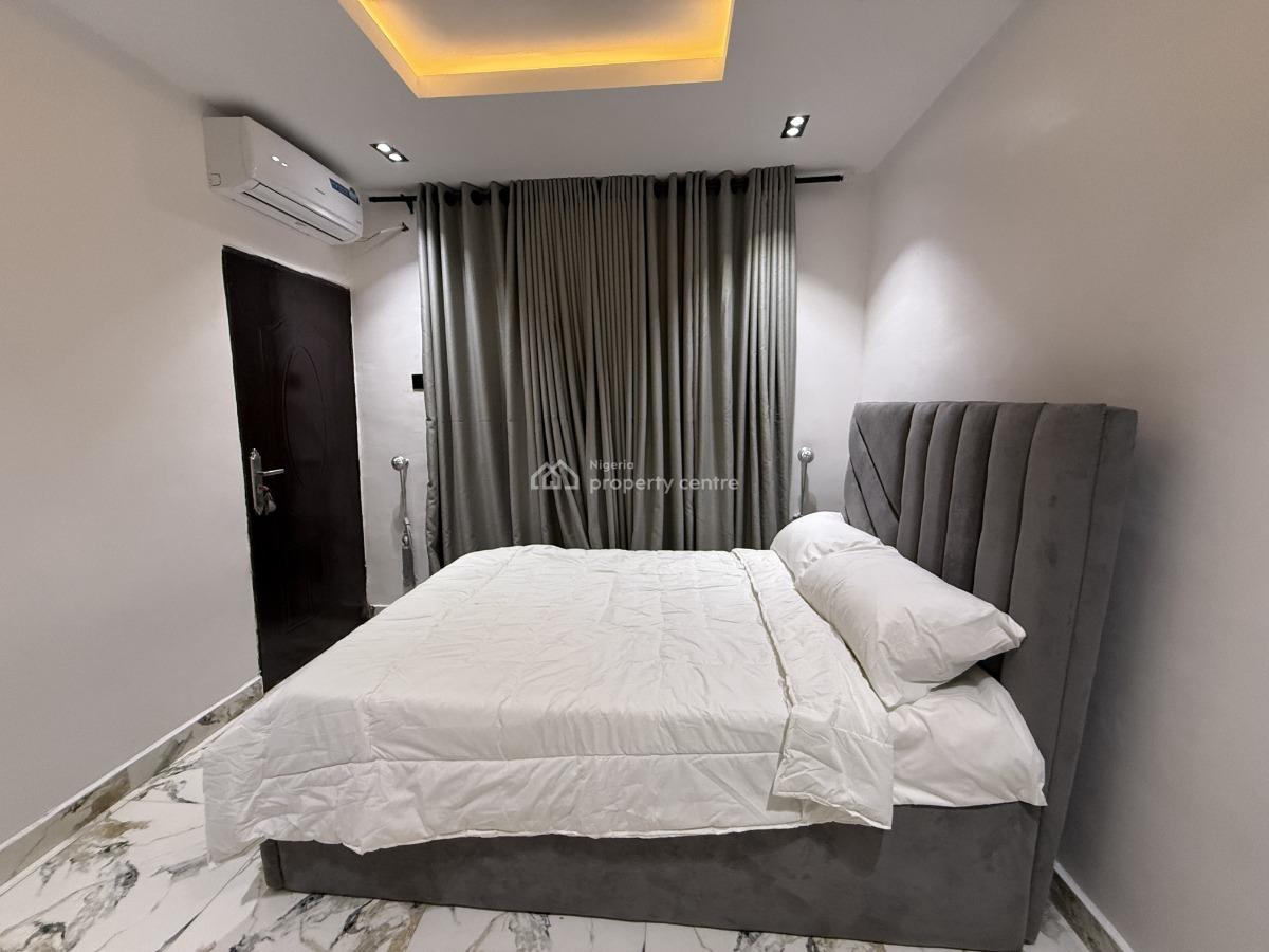 L&l The Crest Lovely Olive One Bedroom Apartment, Aderigbigbe Street, Onike, Yaba, Lagos, Flat / Apartment Short Let