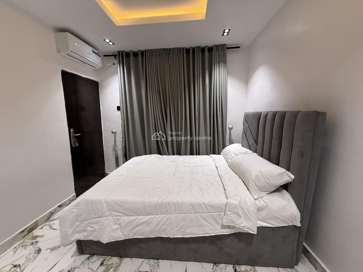 L&l The Crest Lovely Olive One Bedroom Apartment, Aderigbigbe Street, Onike, Yaba, Lagos, Flat / Apartment Short Let