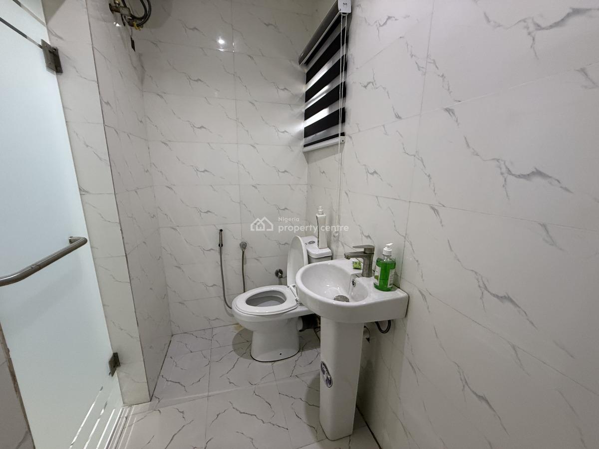 L&l The Crest Lovely Olive One Bedroom Apartment, Aderigbigbe Street, Onike, Yaba, Lagos, Flat / Apartment Short Let