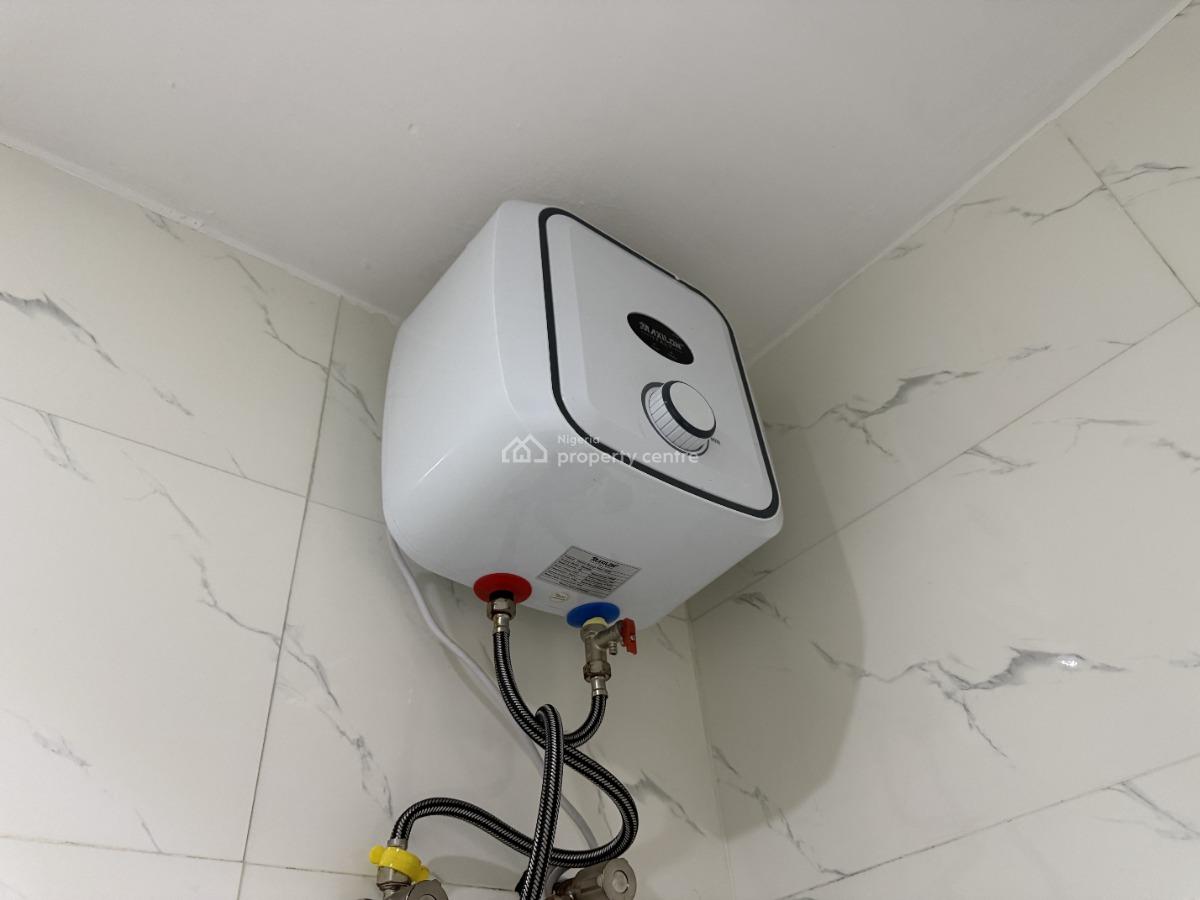 L&l The Crest Lovely Olive One Bedroom Apartment, Aderigbigbe Street, Onike, Yaba, Lagos, Flat / Apartment Short Let