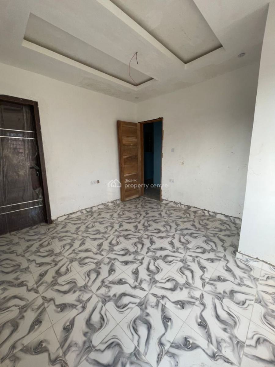 7 Nos of Newly Built Decent Spacious Mini Upflat with 2t1b All Tilled, Kiniunifa Street, Sawmil, Gbagada, Lagos, Mini Flat (room and Parlour) for Rent