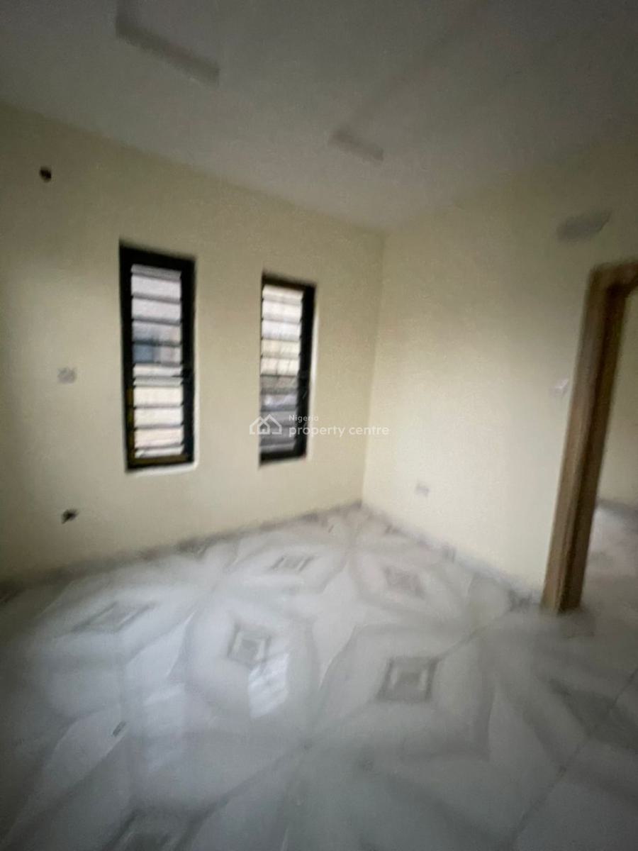 Standard and Spacious Miniflat, Makoko, Yaba, Lagos, Mini Flat (room and Parlour) for Rent