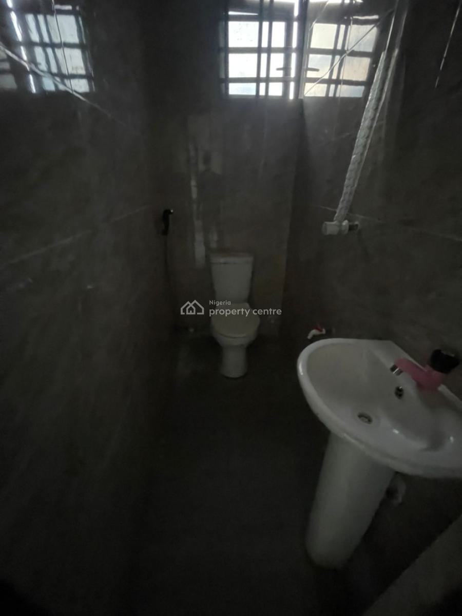 Standard and Spacious Miniflat, Makoko, Yaba, Lagos, Mini Flat (room and Parlour) for Rent