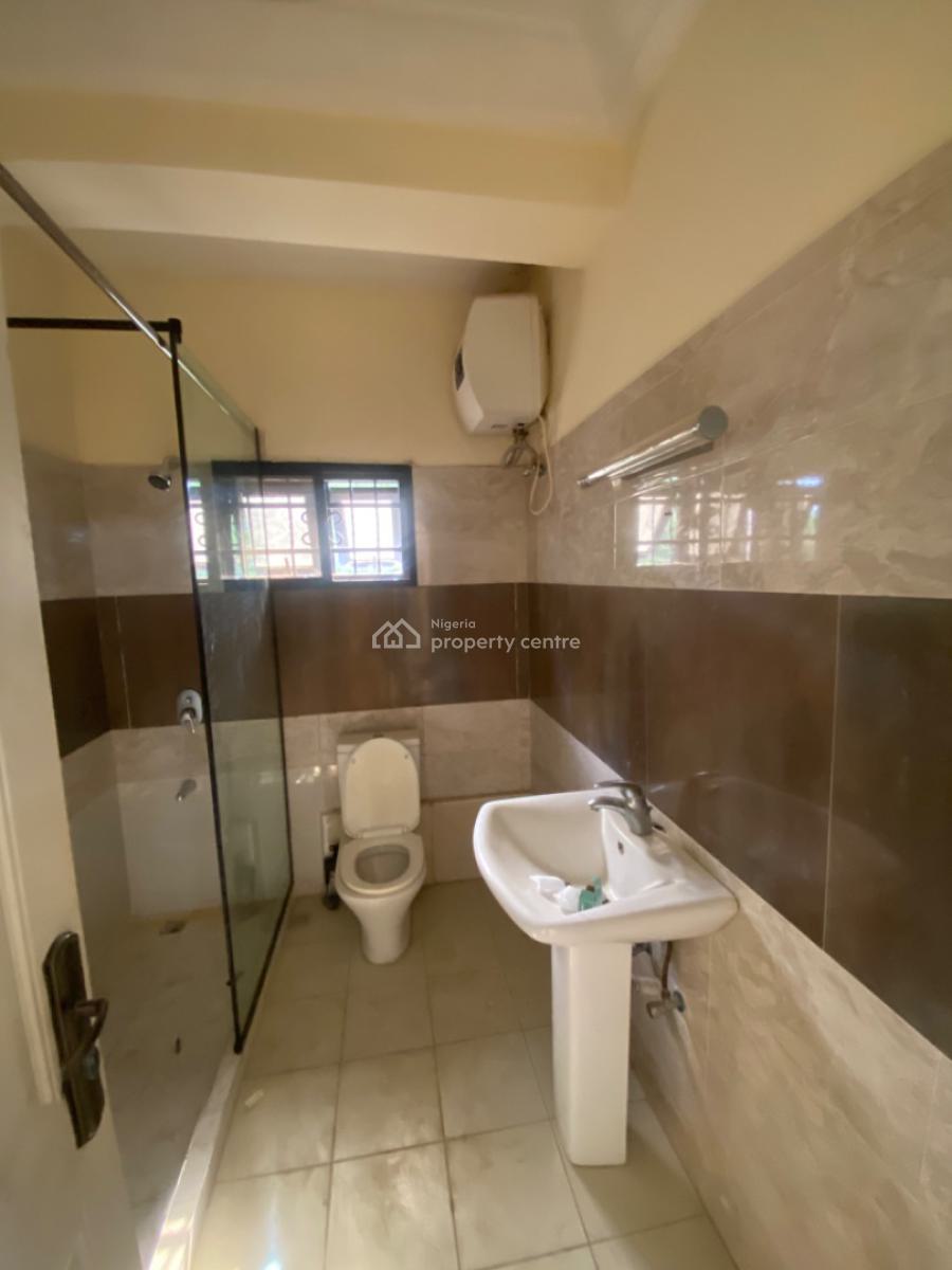 5bedroom Terrace Duplex, Serene, Guzape District, Abuja, Terraced Duplex for Rent