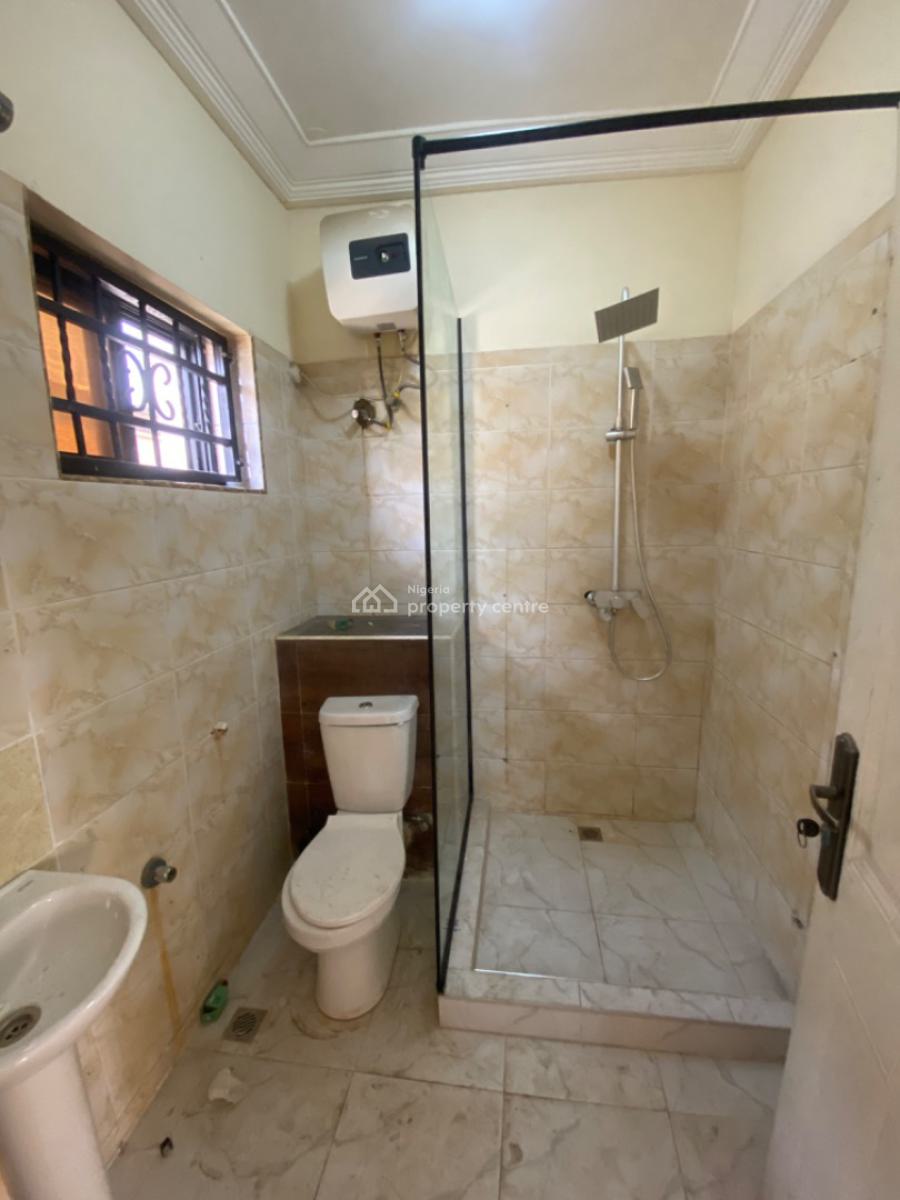 5bedroom Terrace Duplex, Serene, Guzape District, Abuja, Terraced Duplex for Rent