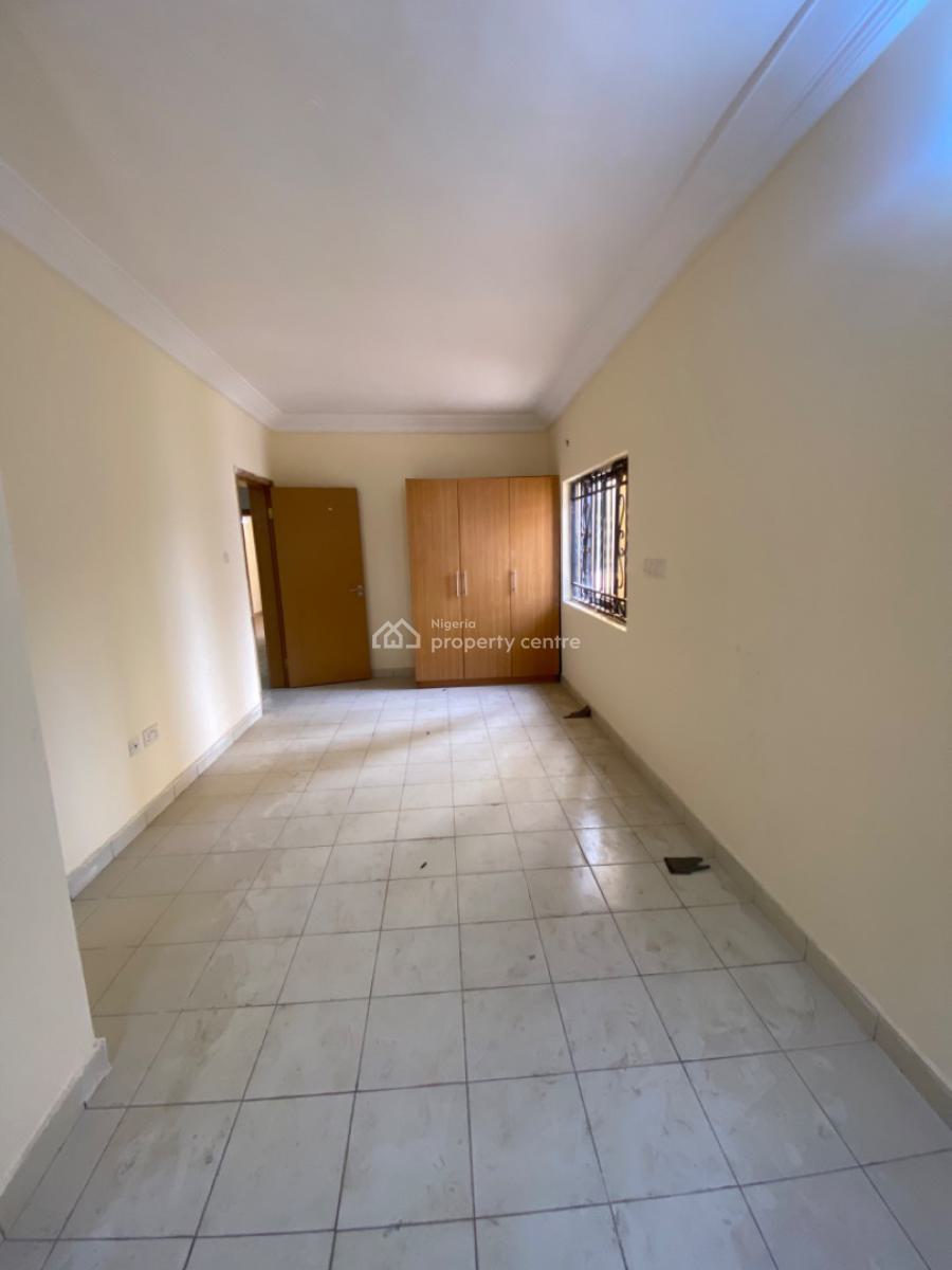 5bedroom Terrace Duplex, Serene, Guzape District, Abuja, Terraced Duplex for Rent