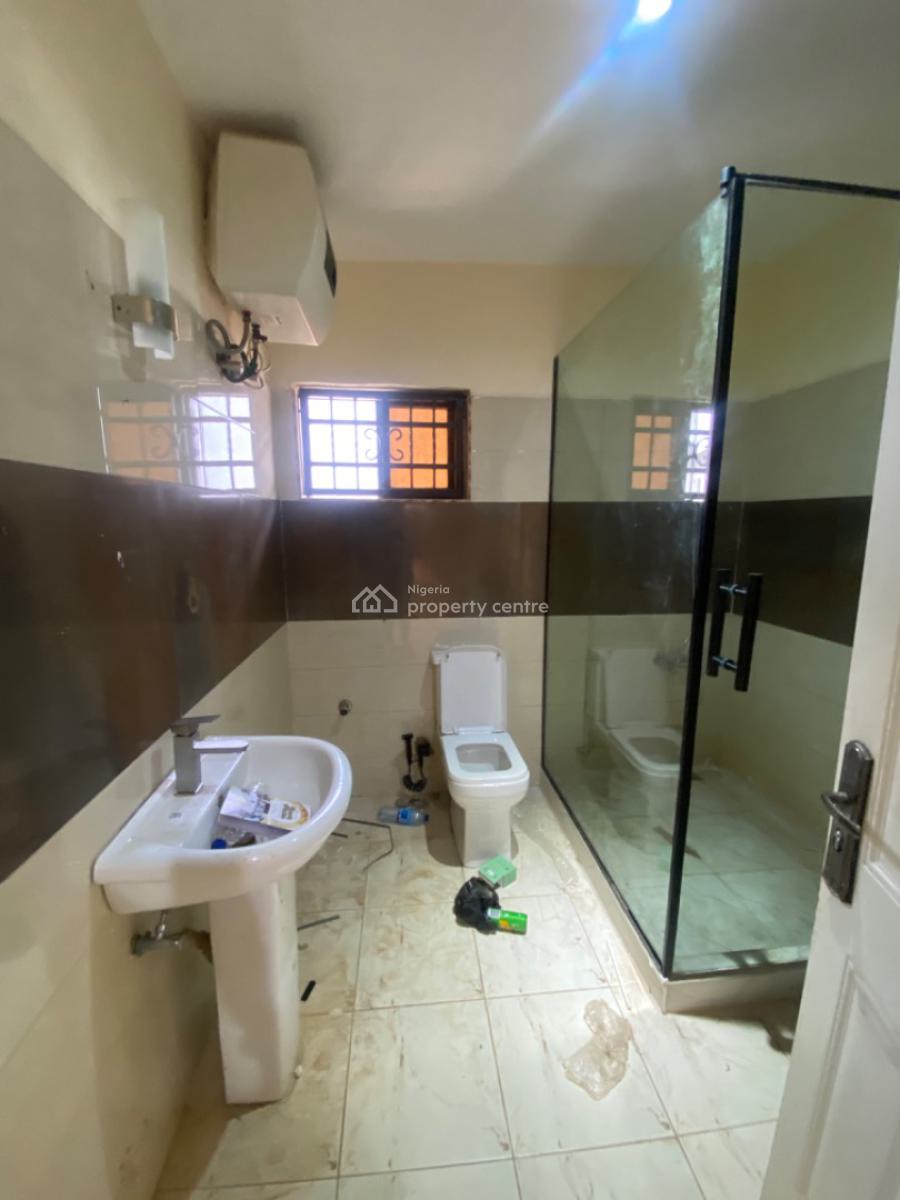 5bedroom Terrace Duplex, Serene, Guzape District, Abuja, Terraced Duplex for Rent