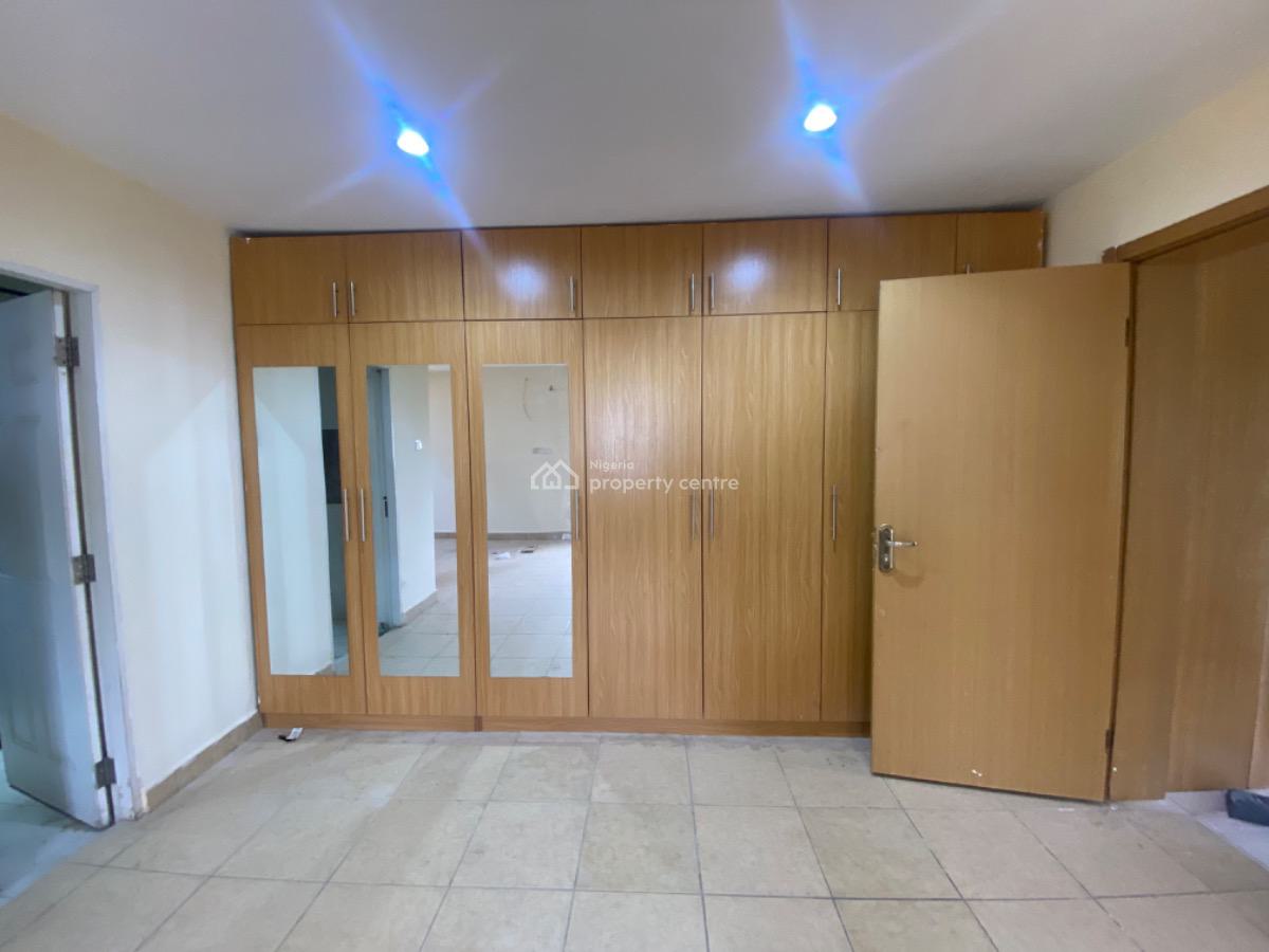 5bedroom Terrace Duplex, Serene, Guzape District, Abuja, Terraced Duplex for Rent