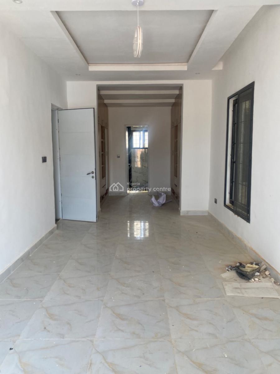 4bedroom Terrace, Serene, Guzape District, Abuja, Terraced Duplex for Sale